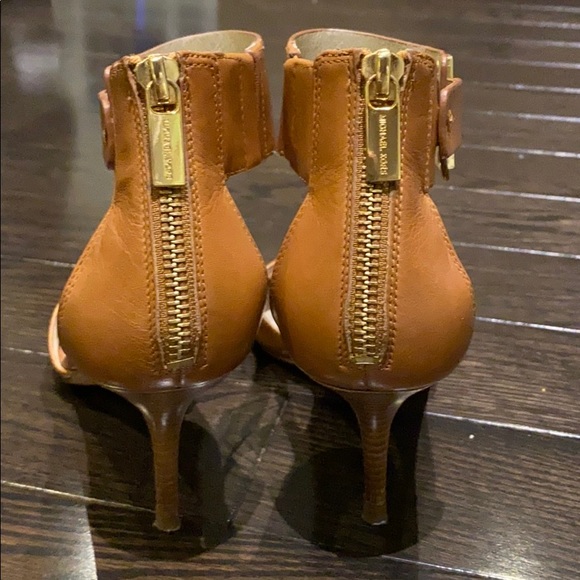 Michael Kors heeled sandals - Picture 8 of 9
